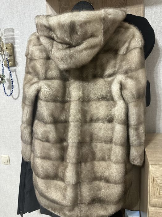 Верхняя женская одежда