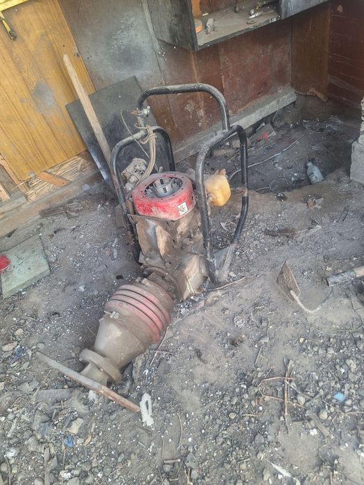 Вибратор срочно продам