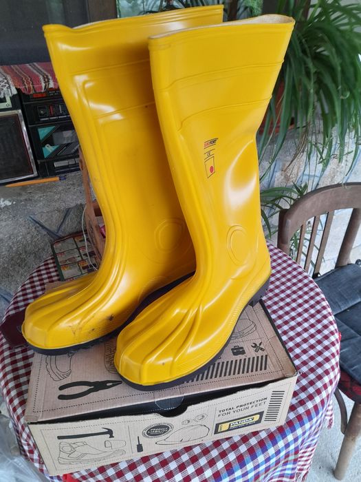 Ботуши44номер работни