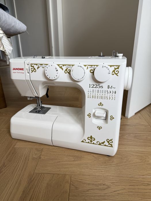 Швейная машинка, JANOME