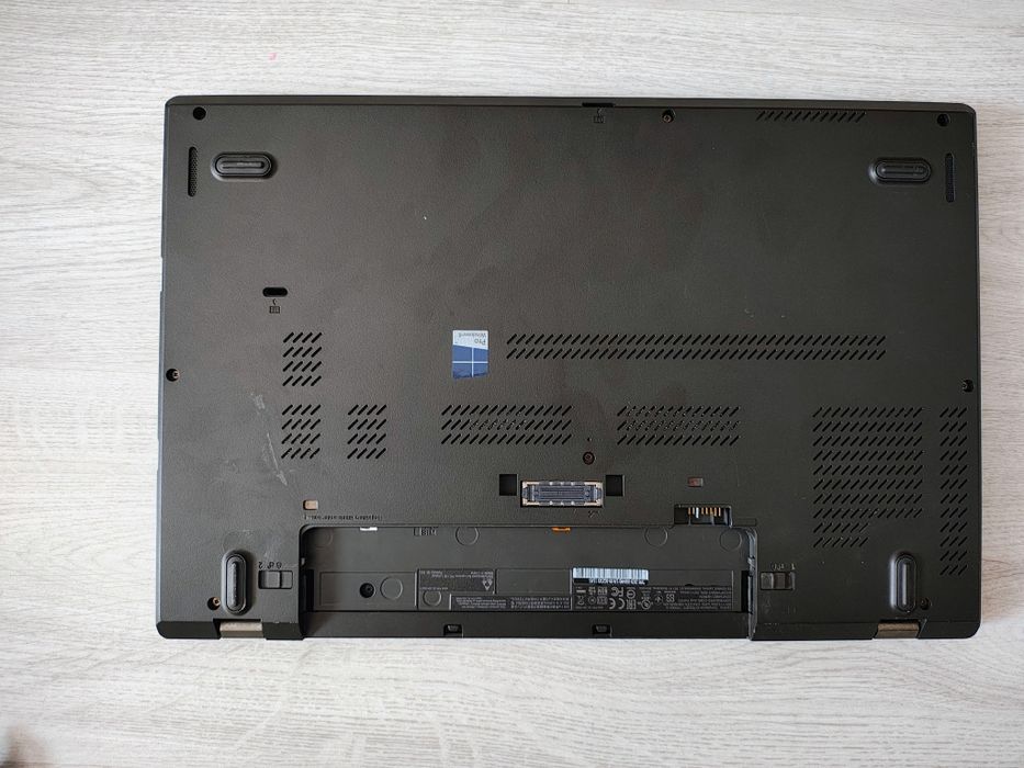 Laptop Lenovo T550 - i5 gen5 - 8gb - 180gb ssd