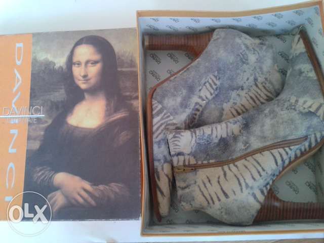 Уникални дамски боти