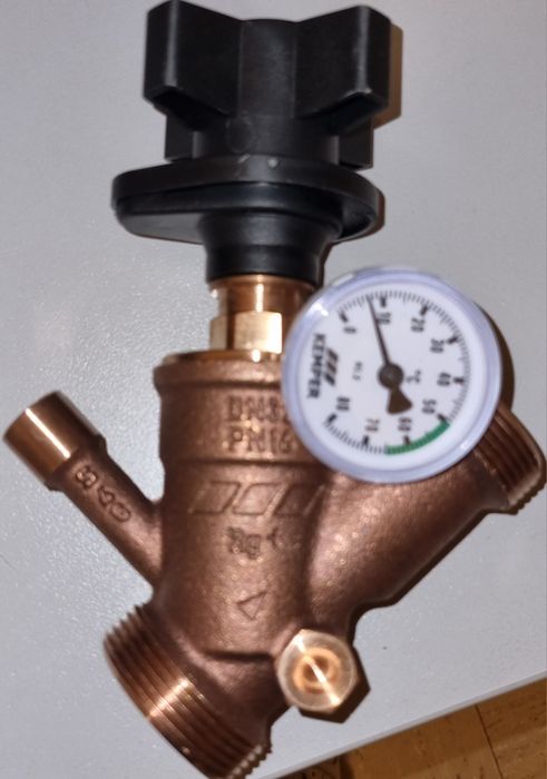 Fitinguri , racorduri robineți etc