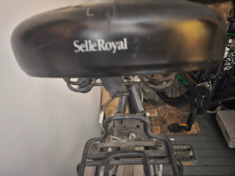 Bicicleta dama Berkley Halfords