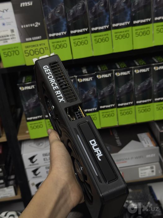 Palit Dual OC 8GB  RTX 5060 GDDR7