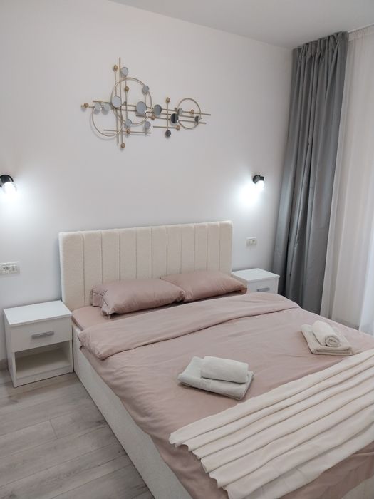 Dau spre închiriere, în regim hotelier apartament cu 2 camere Adora Pa