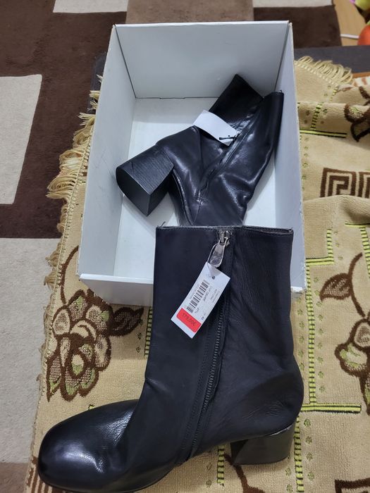 Vând cizme damă din piele marimea 40.