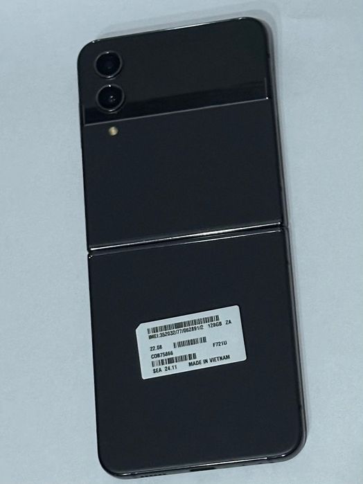 Samsung Galaxy Z Flip 4