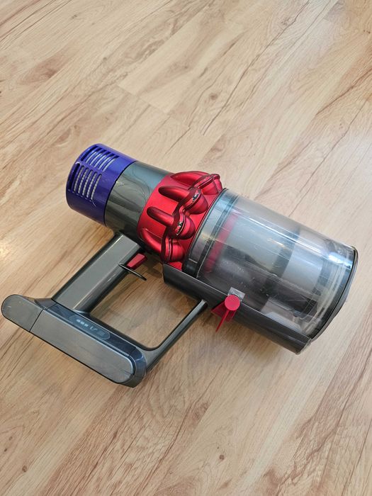 Прахосмукачка Dyson V10 / Нетествана