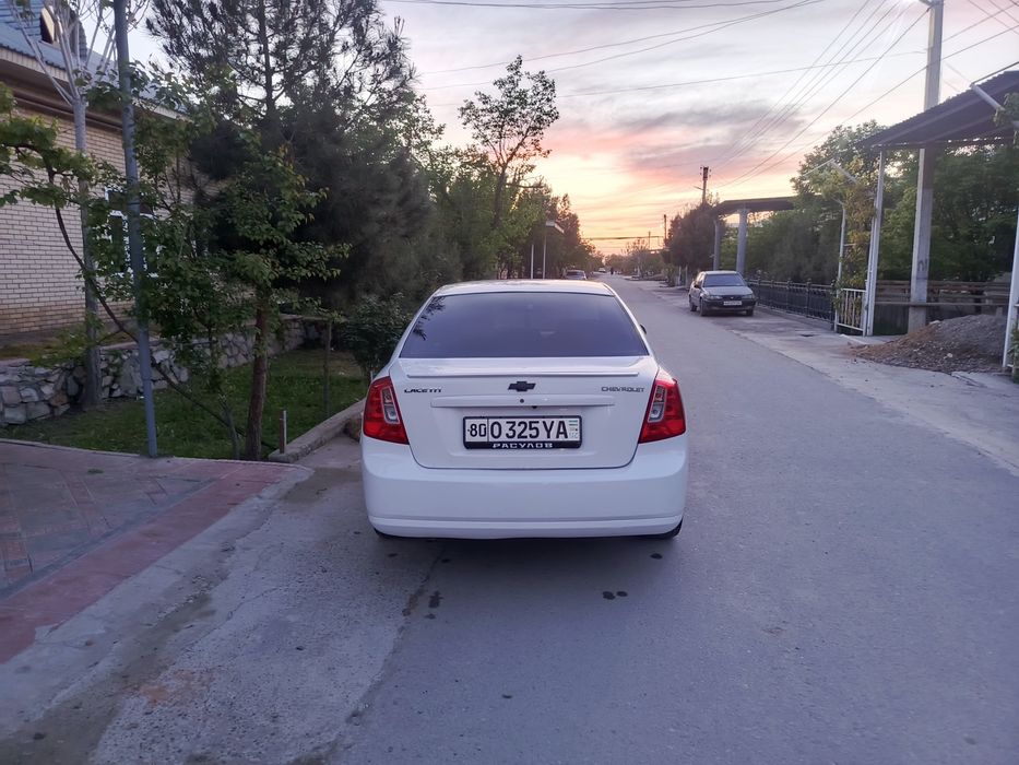 Лассети шевролет