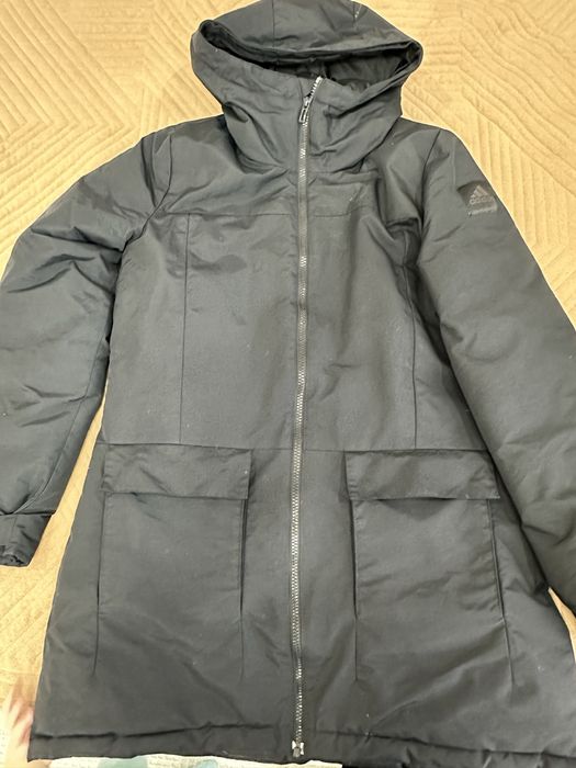 Продам женскую куртку adidas