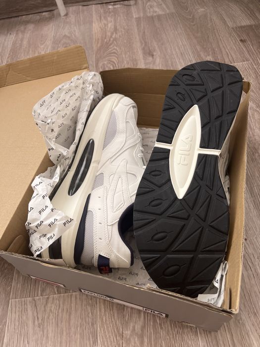 Продам кросы Фила, высокие для ходьбы и бега