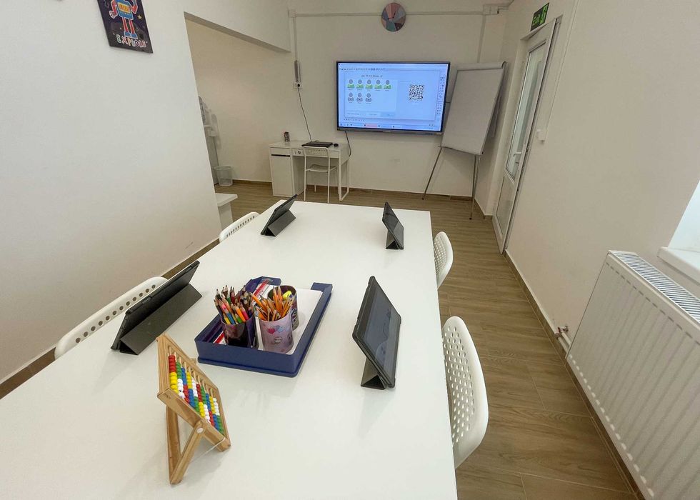 Afacere Centru Educațional - Programare, Matematică și Engleză
