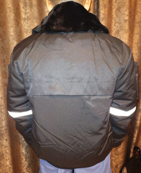 Продам зимняя спец куртка