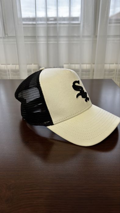 Sapca New Era Chicago White Sox trucker hat