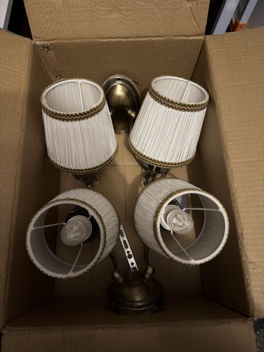 Vand 2 aplice vintage pretul este pt ambele