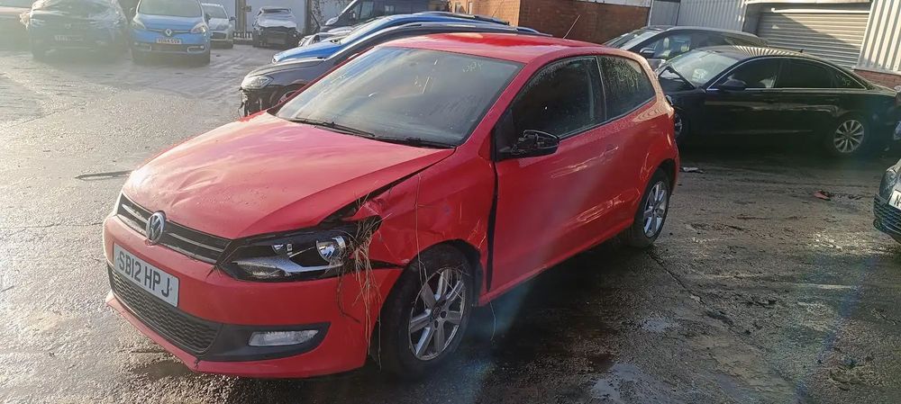 Dezmembrari / Dezmembrez Volkswagen Polo (6R) 1.2 Benz CGPA cutie viteze manuala cod culoare LP3G