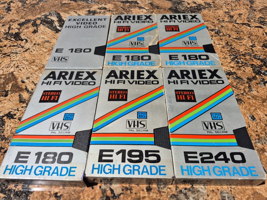 Vând Lot 12 casete video VHS originale ARIEX & ICE de 180,195,240  minute colectie de filme diferite genuri