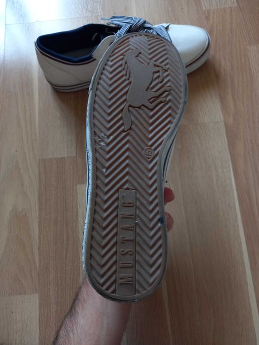 Мъжки Кецове/Маратонки Mustang №42