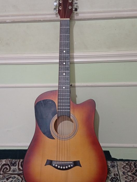 Гитара сотиладии