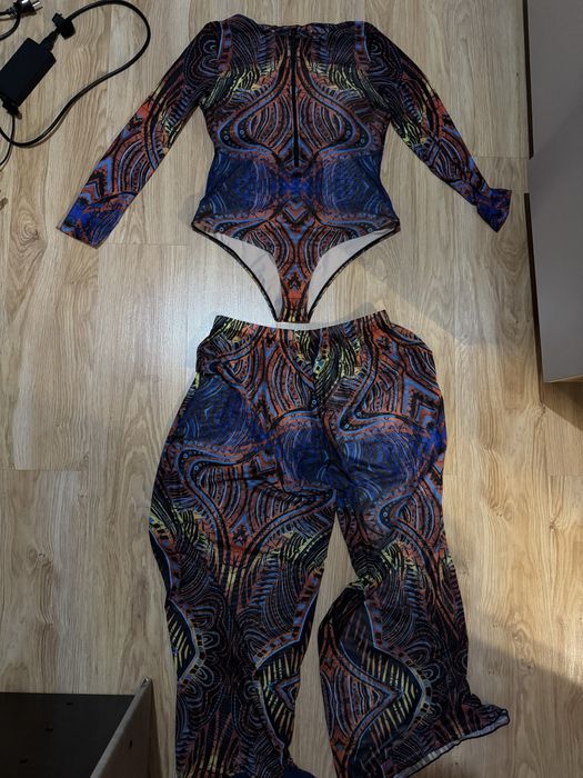 продам купальник