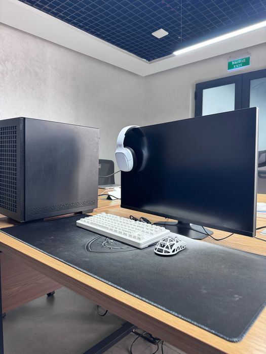 Gaming Kompyuter RTX 4060 Ti / Ryzen 7 5800X / 32GB / 2K Monitor