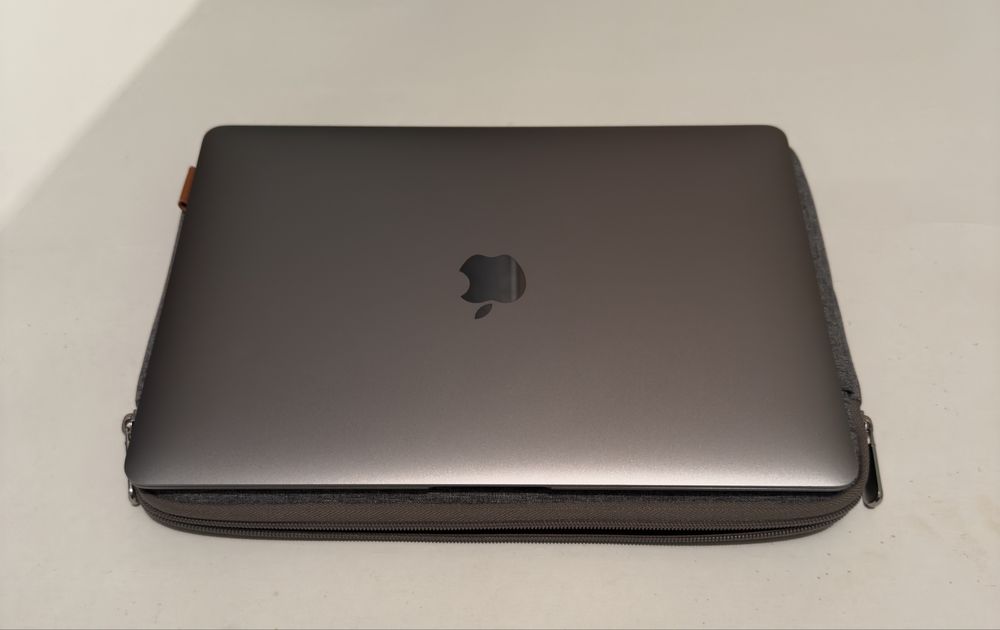 MacBook Air 13-inch M1