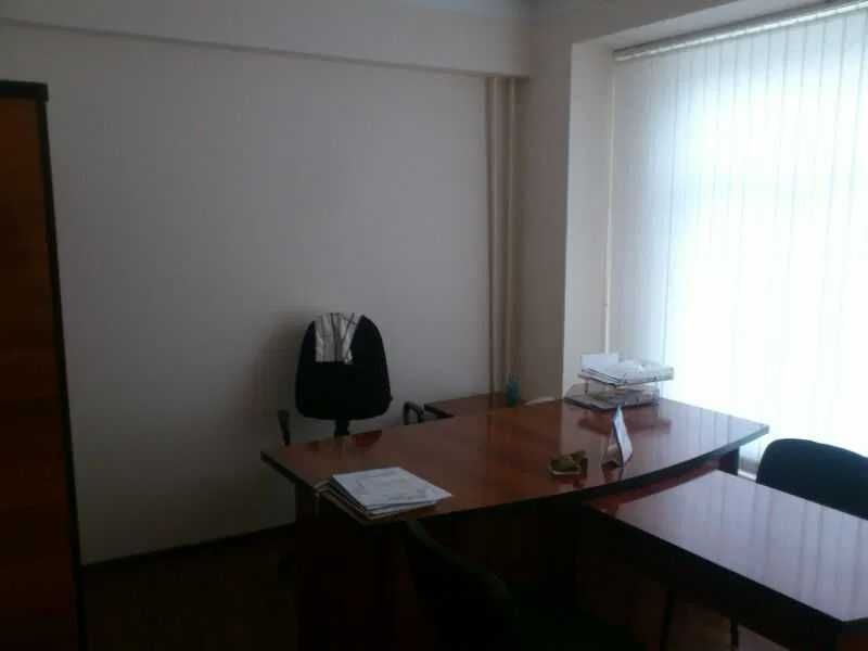 Буюк Ипак Йули ул.Тантана, м-в Ахмада Югнакий нежилое помещение 364 м²