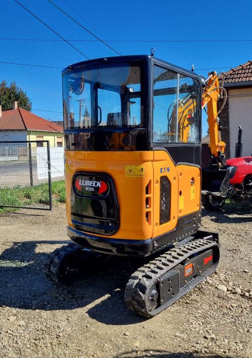 Miniexcavator NOU Lubeck W250, 2.5tone Factură Externă fără TVA