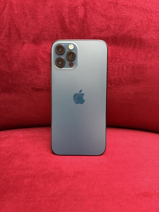 Iphone 12 pro!impecabil!80%baterie!256gb!încarcator cablu husa piele!