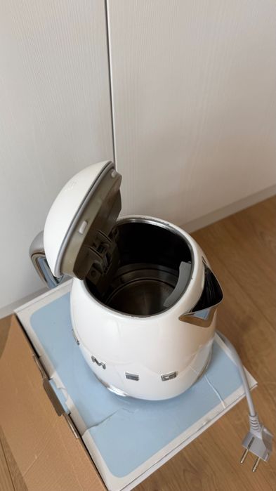 Fierbător Smeg 1,7 l