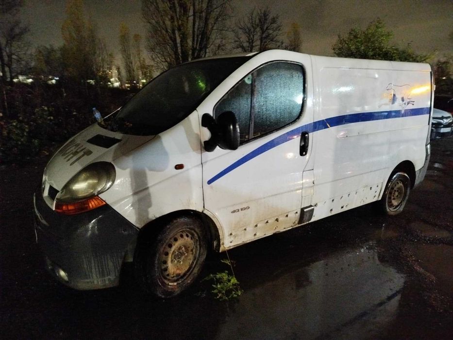 Продавам Рено Трафик 1.9 на чaсти