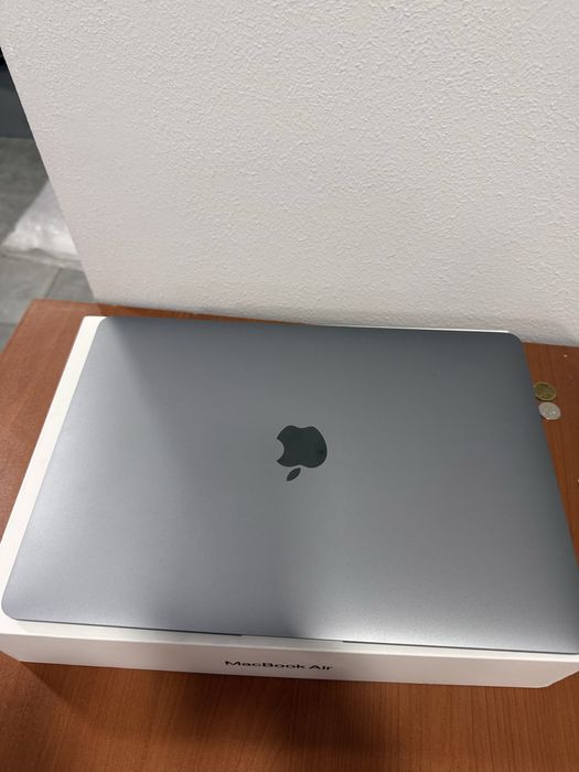 Продам Macbook Air m1