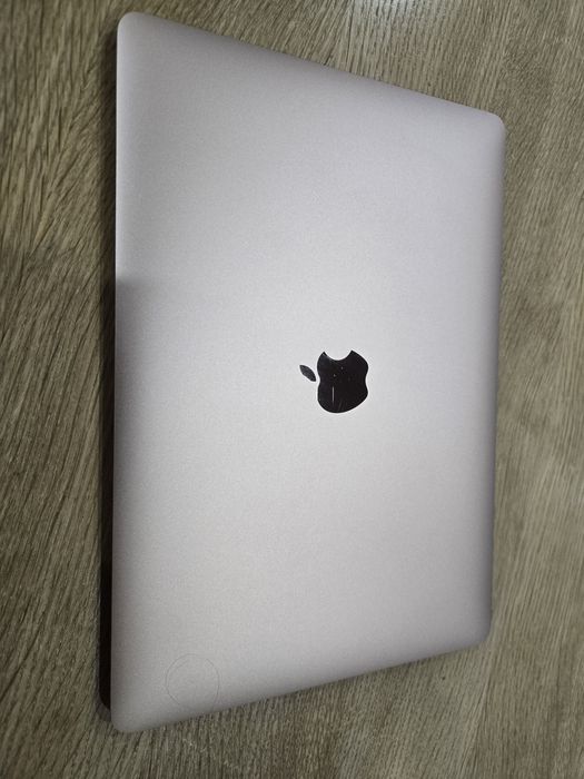 Apple Macbook 13 Retina 8GB si 256 GB SSD