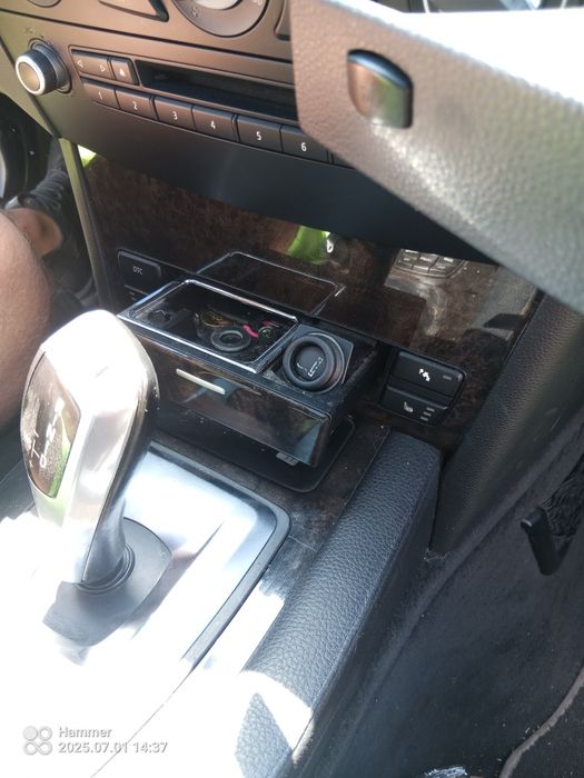 Продавам BMW e61 facelift 2000 кубика 177 конски сили дизел на части