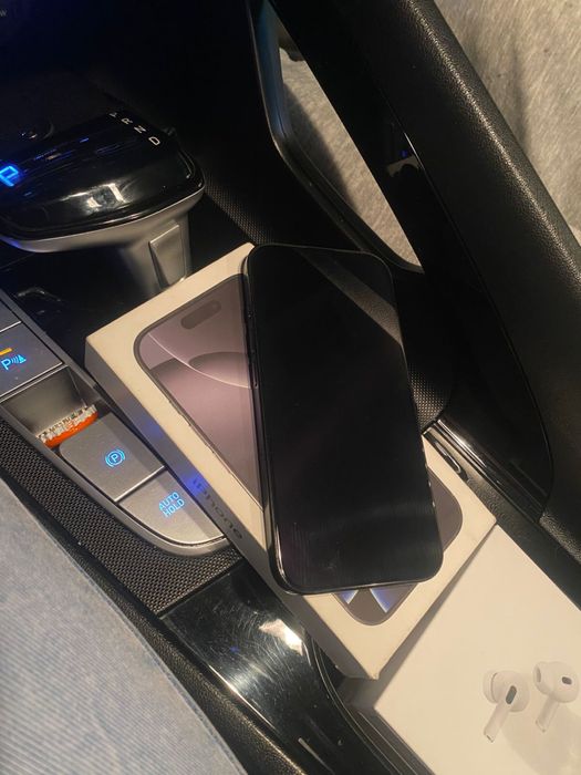 Iphone 16pro акб 90