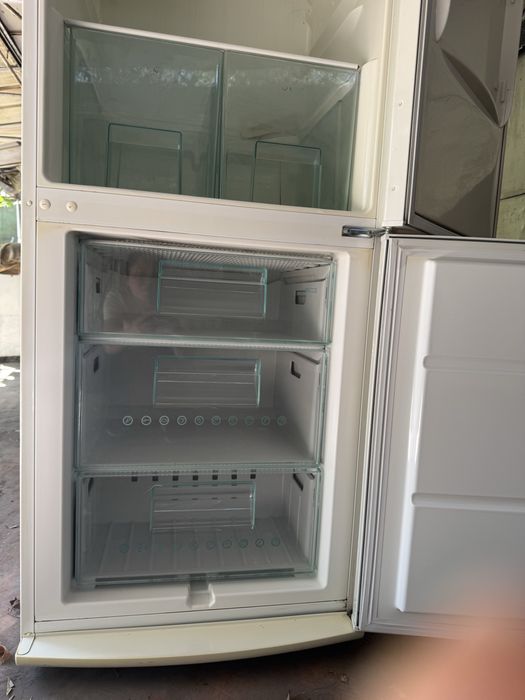 Холодильник Electrolux