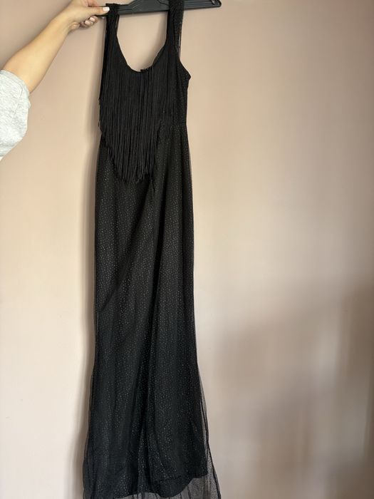 Черна дълга рокля