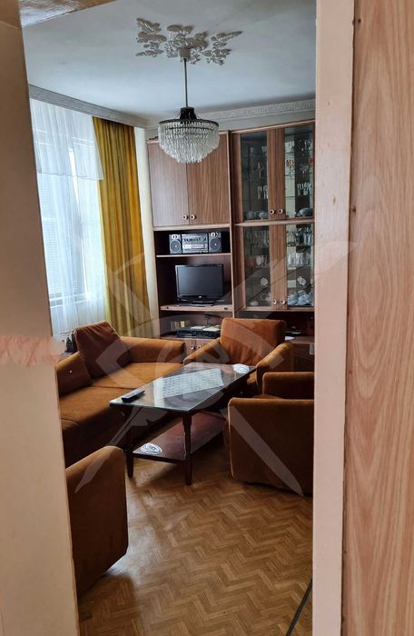 Двуетажна къща в Карнобат! 90677