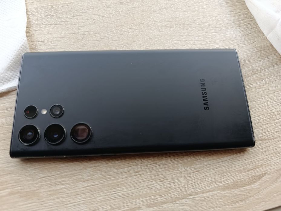 Samsung galaxy s 24 ultra holati zor hama joyi ishlaydi ayobi yoq