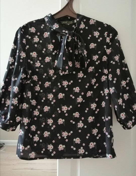 Продам разные пиджаки и блузки