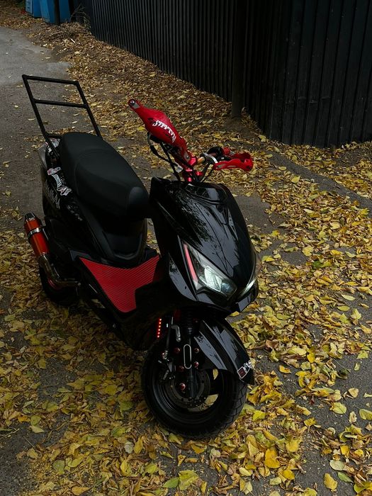 Продам скутор М 8