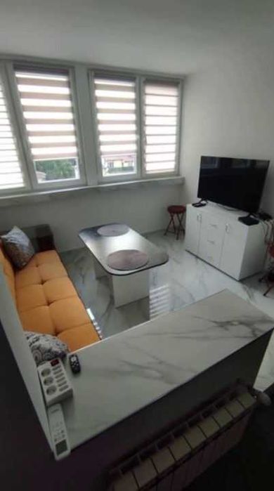 Дава се под наем Тристаен апартамент в София, Център - 70 кв.м за 746.64 € - Снимка #1