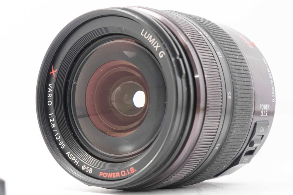 Panasonic LUMIX G X VARIO 12-35mm f/2.8 ASPH Power OIS stare excelenta