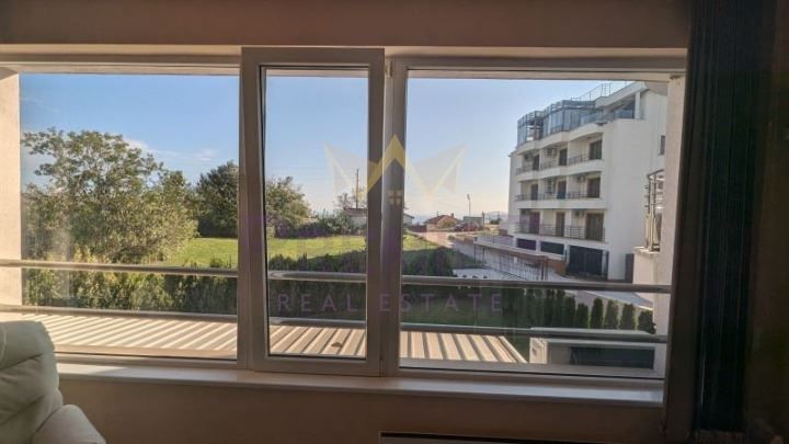 Дава се под наем Тристаен апартамент в Варна, м-т Траката - 80 кв.м за 625 € - Снимка #8