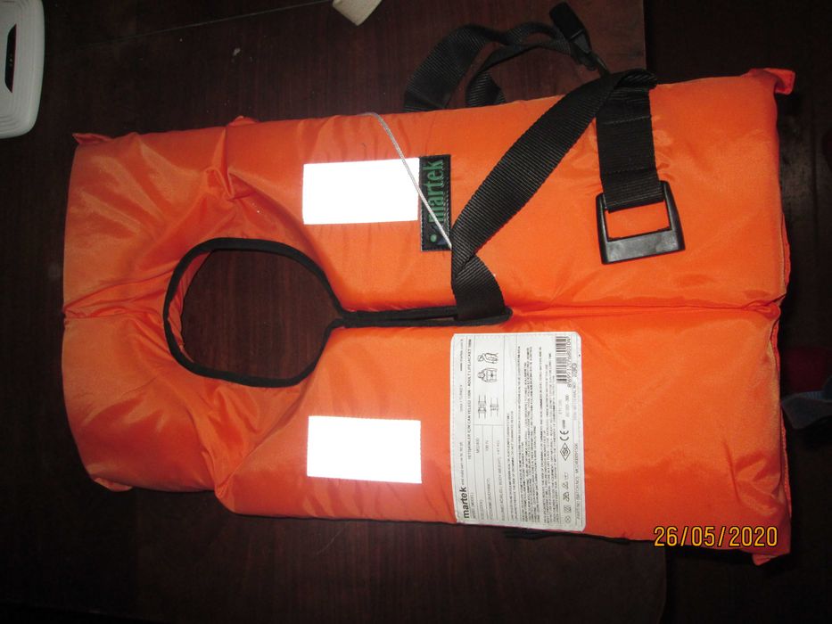 Спасителна жилетка