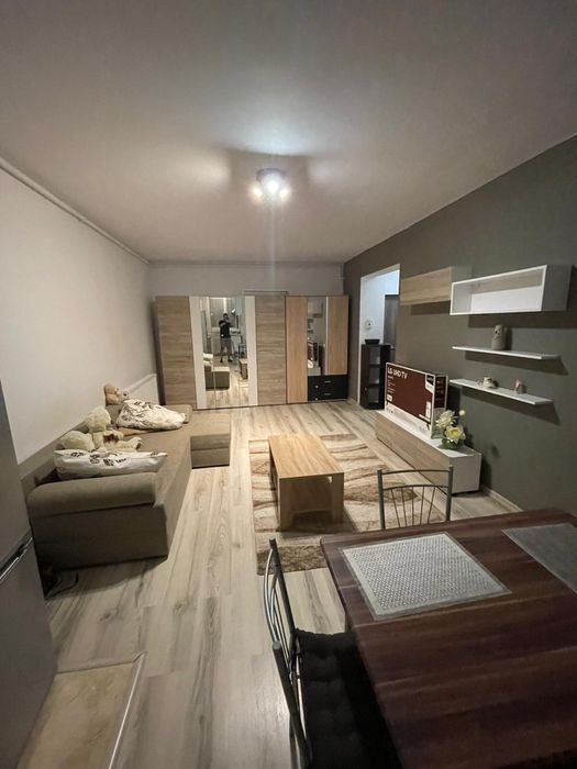 Închiriez apartament 2 camere