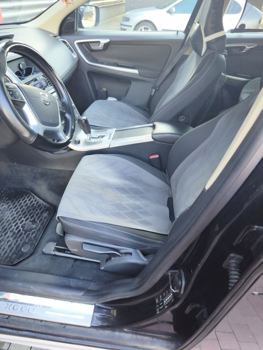 Volvo xc60 D5 пет цилиндров дизел на Волво