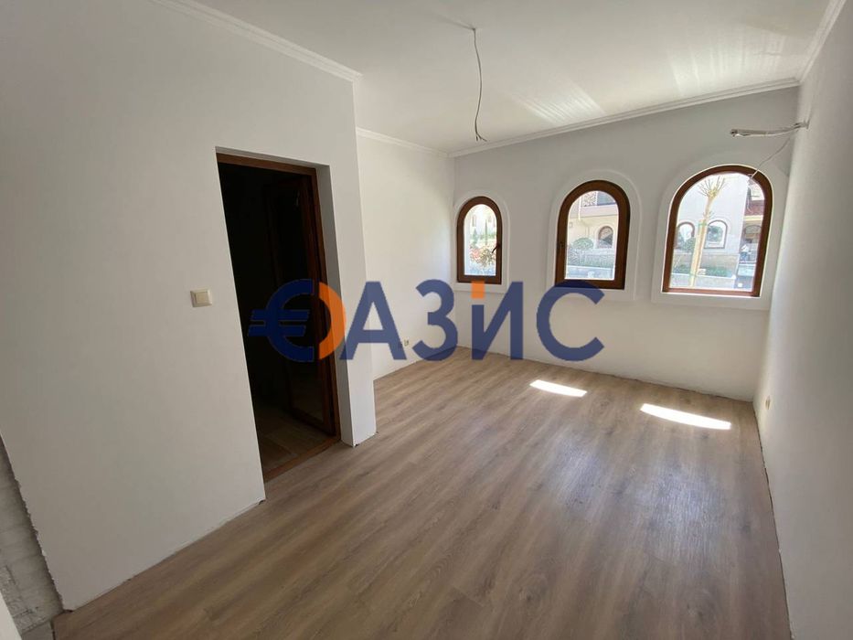 Продава се Двустаен апартамент в с. Кошарица, Област Бургас - 57 кв.м за 698 €/кв.м - Снимка #3