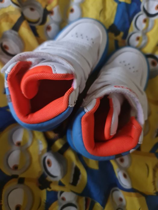 Adidasi copii marimea 24-25